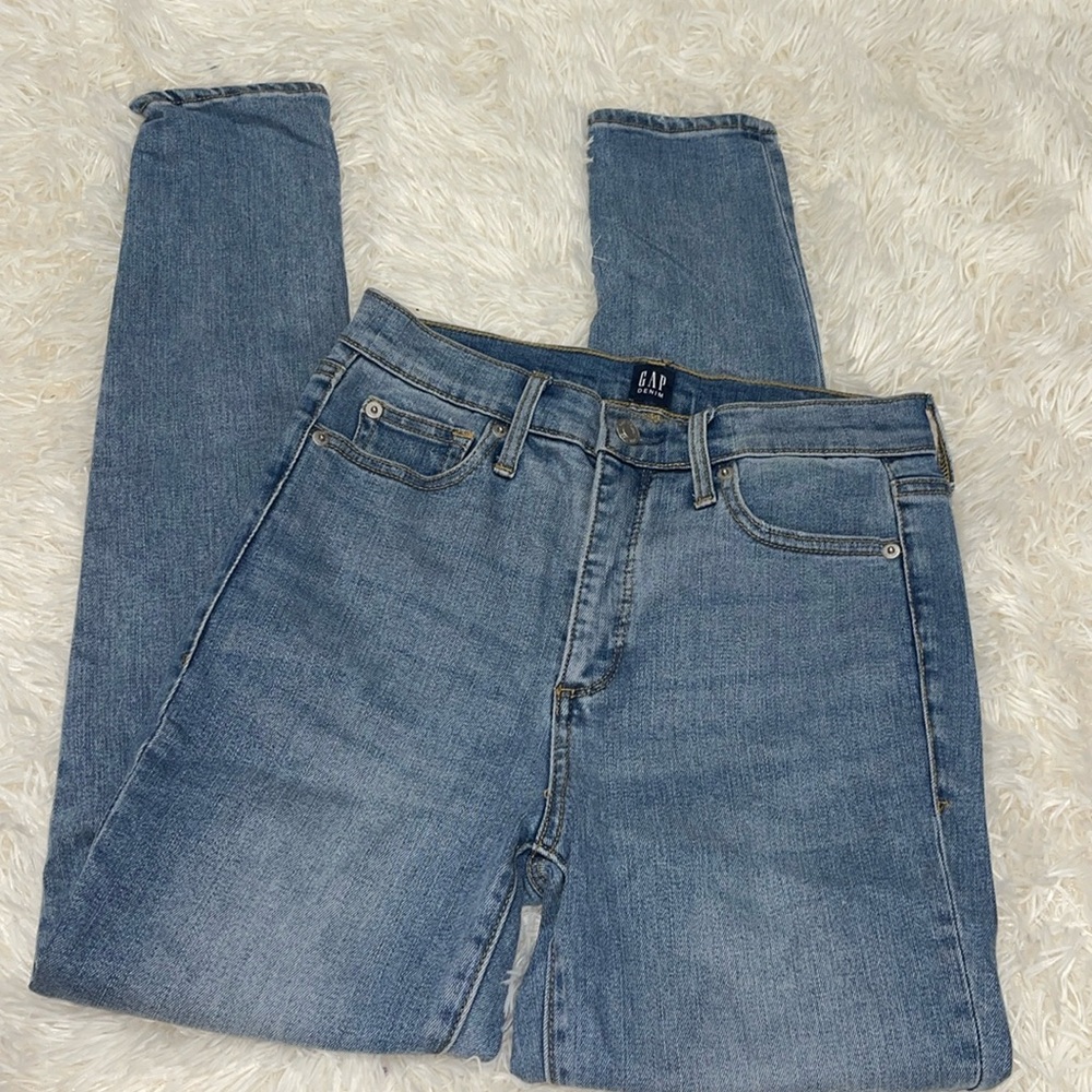 Gap Light Denim Wash True Skinny Jeans